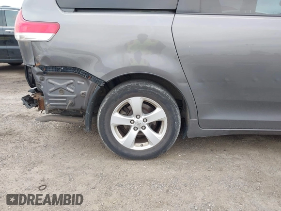 2012 Toyota Sienna XLE AAS with VIN 5TDYK3DC0CS252965, listed as a IAAI auction lot 42059909 with 321,983 mi miles and . Bid and sale history available at carsss.com. Image 20.