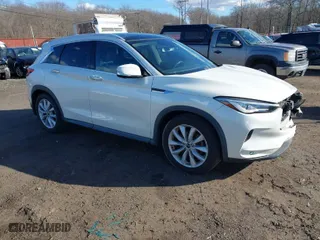 2019 Infiniti QX50 LUXE with VIN 3PCAJ5M3XKF111873, listed as a IAAI auction lot 41499218 with 37,383 mi miles. Bid and sale history available at carsss.com. Image 1.