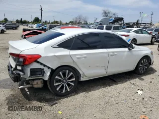2024 Honda Civic EX z VIN 2HGFE1F76RH337854, wystawiony jako Copart lot #52706405 z przebiegiem 3 883 mil mil oraz Szkoda całkowita • Salvage title. Historia ofert i sprzedaży dostępna na DreamBid. Obrazek 3.