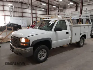 2004 GMC Sierra 1500 with VIN 1GDHC24U94E215240, listed as a IAAI auction lot 41332466 with 104,000 mi miles and . Bid and sale history available at DreamBid. Image 2.