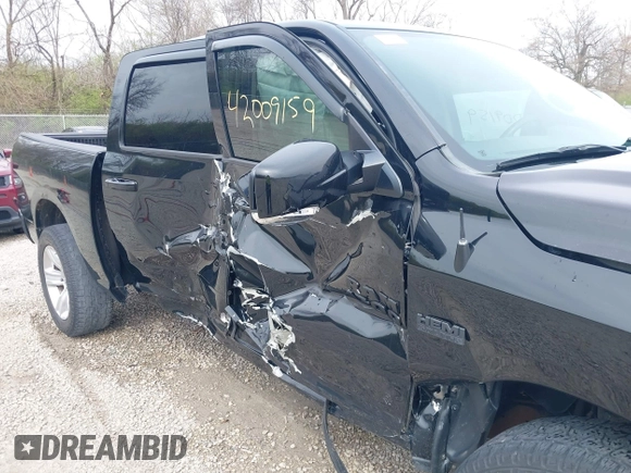 2014 Ram 1500 Sport с VIN 1C6RR7MT5ES394849, выставлен на аукционе IAAI как лот 42009159 с пробегом 149 904 миль миль и . История ставок и продаж доступна на DreamBid. Изображение 18.