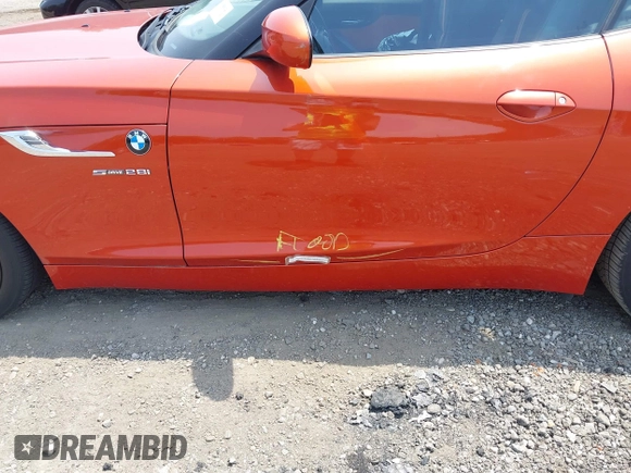 2014 BMW Z4 sDrive28i with VIN WBALL5C59EJ105837, listed as a IAAI auction lot 42466707 with 65,847 mi miles and . Bid and sale history available at DreamBid. Image 19.