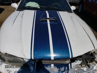 1996 Ford Mustang with VIN 1FALP4045TF220891, listed as a Copart auction lot 60832954 with 194,257 mi miles and Salvage Title. Bid and sale history available at carsss.com. Image 11.