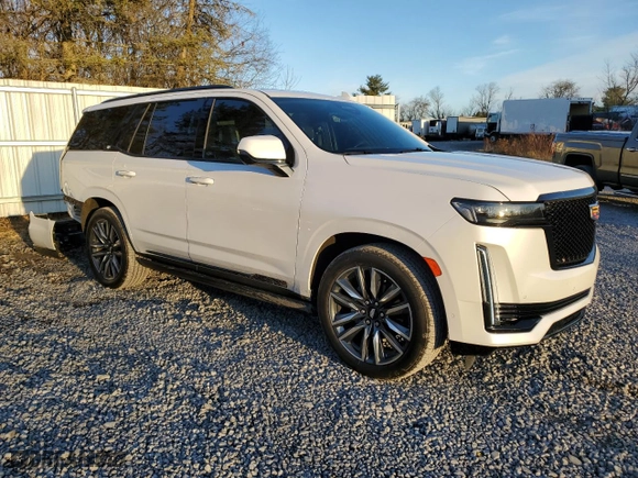 2022 Cadillac Escalade Sport Platinum with VIN 1GYS4GKL9NR313610, listed as a Copart auction lot 83071824 with 21,282 mi miles and Salvage Title. Bid and sale history available at carsss.com. Image 4.