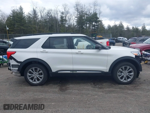 2022 Ford Explorer XLT with VIN 1FMSK8DH9NGA82810, listed as a IAAI auction lot 41868008 with 37,832 mi miles and . Bid and sale history available at DreamBid. Image 14.