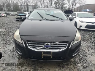2011 Volvo S60 z VIN YV1902FH6B2018343, wystawiony jako Copart lot #51508105 z przebiegiem 123 325 mil mil oraz Czysty tytuł • Clean title. Historia ofert i sprzedaży dostępna na DreamBid. Obrazek 5.