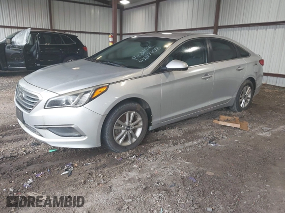 2016 Hyundai Sonata SE with VIN 5NPE24AF5GH357844, listed as a IAAI auction lot 42217108 with 138,227 mi miles and . Bid and sale history available at carsss.com. Image 2.