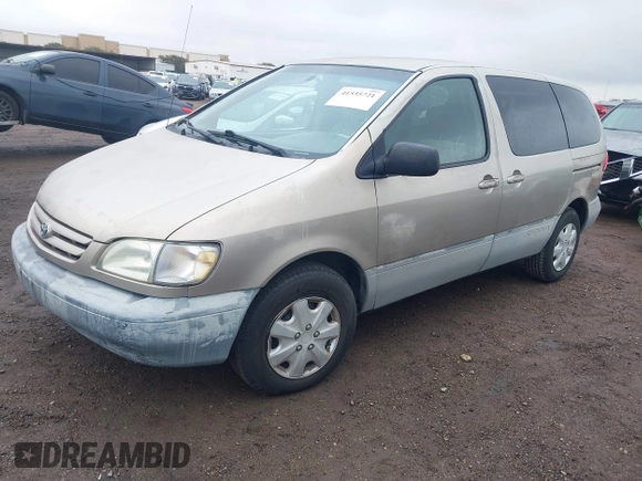 2001 Toyota Sienna CE with VIN 4T3ZF19C51U329489, listed as a IAAI auction lot 41535721 with 218,839 mi miles. Bid and sale history available at carsss.com. Image 2.