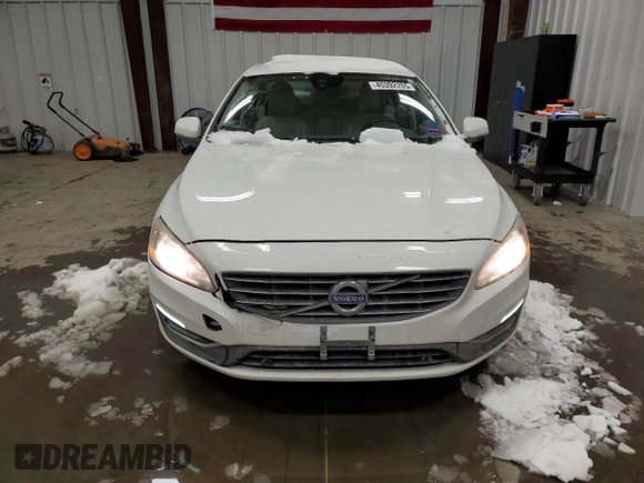 2016 Volvo S60 T5 Premier z VIN YV1612TK4G2400572, wystawiony jako Copart lot #45392205 z przebiegiem 75 812 mil mil oraz Szkoda całkowita • Salvage title. Historia ofert i sprzedaży dostępna na DreamBid. Obrazek 5.