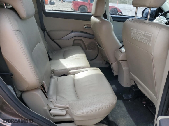 2010 Mitsubishi Outlander GT with VIN JA4JT5AX7AZ007961, listed as a Copart auction lot 49926875 with 172,033 mi miles and Salvage Title. Bid and sale history available at carsss.com. Image 12.