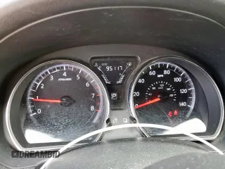 2017 Nissan Versa SV z VIN 3N1CN7AP1HL907280, wystawiony jako Copart lot #59500775 z przebiegiem 95 117 mil mil oraz Szkoda całkowita • Salvage title. Historia ofert i sprzedaży dostępna na DreamBid. Obrazek 9.