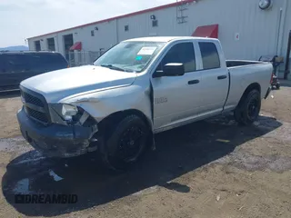 2017 Ram 1500 ST z VIN 1C6RR7FG9HS642427, wystawiony jako IAAI lot #42386533 z przebiegiem 101 290 mil mil oraz . Historia ofert i sprzedaży dostępna na DreamBid. Obrazek 18.