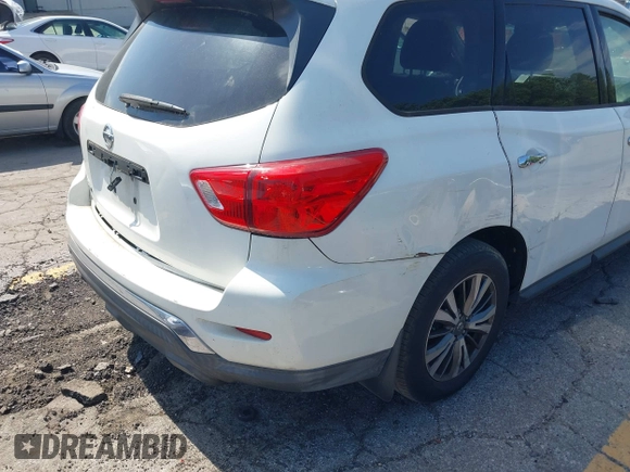 2018 Nissan Pathfinder SL with VIN 5N1DR2MN2JC631773, listed as a IAAI auction lot 42301611 with 145,100 mi miles and . Bid and sale history available at DreamBid. Image 17.