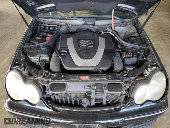 2006 Mercedes-Benz C 230 Sport z VIN WDBRF52H76A839649, wystawiony jako Copart lot #60904365 z przebiegiem 130 111 mil mil oraz Szkoda całkowita • Salvage title. Historia ofert i sprzedaży dostępna na DreamBid. Obrazek 11.