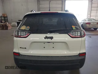 2019 Jeep Cherokee Latitude Plus with VIN 1C4PJMLBXKD294213, listed as a IAAI auction lot 40593826 with 107,332 mi miles. Bid and sale history available at carsss.com. Image 17.