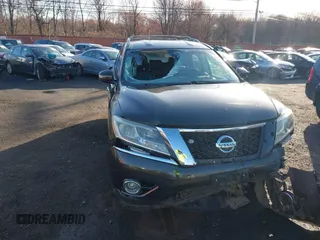 2015 Nissan Pathfinder Platinum z VIN 5N1AR2MM4FC612742, wystawiony jako IAAI lot #41828365 z przebiegiem 132 658 mil mil oraz . Historia ofert i sprzedaży dostępna na DreamBid. Obrazek 16.