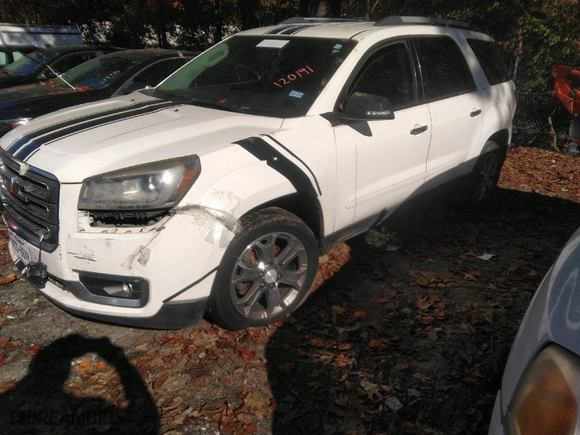 2014 GMC Acadia SLT with VIN 1GKKRRKD5EJ120191, listed as a IAAI auction lot 40817995 with 207,987 mi miles. Bid and sale history available at carsss.com. Image 2.