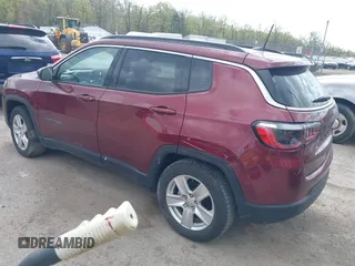 2022 Jeep Compass Latitude with VIN 3C4NJCBB2NT139933, listed as a IAAI auction lot 41886634 with 28,144 mi miles and . Bid and sale history available at DreamBid. Image 3.
