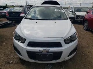 2012 Chevrolet Sonic LS z VIN 1G1JA6SH1C4162605, wystawiony jako Copart lot #88037145 z przebiegiem 117 164 mil mil oraz Nie do naprawy • Non repairable. Historia ofert i sprzedaży dostępna na DreamBid. Obrazek 5.