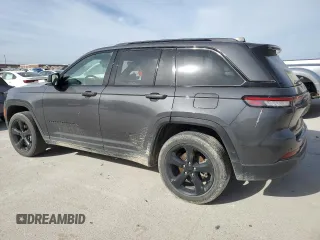 2022 Jeep Grand Cherokee Laredo with VIN 1C4RJHAG3N8573840, listed as a Copart auction lot 48952555 with 52,844 mi miles and Clean title. Bid and sale history available at DreamBid. Image 2.