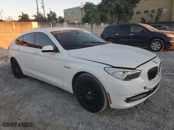 2013 BMW 5 Series Gran Turismo 535i with VIN WBASN2C51DC202893, listed as a Copart auction lot 82587944 with 119,904 mi miles and Salvage Title. Bid and sale history available at carsss.com. Image 4.
