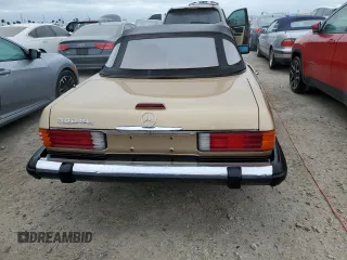 1984 Mercedes-Benz 380 380SL with VIN WDBBA45AXEA009528, listed as a Copart auction lot 75636624 with 82,614 mi miles and Salvage Title. Bid and sale history available at carsss.com. Image 6.