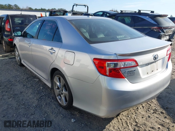 2012 Toyota Camry SE with VIN 4T1BK1FK8CU018613, listed as a IAAI auction lot 41016706 with 132,794 mi miles. Bid and sale history available at carsss.com. Image 3.
