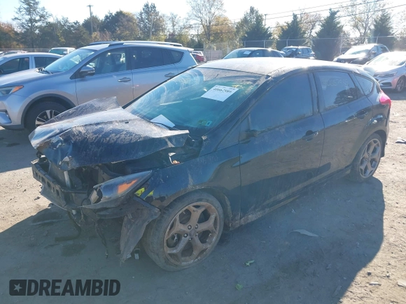 2018 Ford Focus ST with VIN 1FADP3L9XJL209180, listed as a IAAI auction lot 40667989 with 95,519 mi miles and . Bid and sale history available at DreamBid. Image 2.