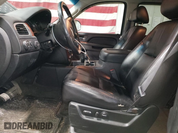 2010 Chevrolet Avalanche LT with VIN 3GNVKFE06AG192069, listed as a Copart auction lot 50096895 with 209,250 mi miles and Salvage title. Bid and sale history available at DreamBid. Image 7.