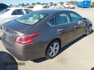 2013 Nissan Altima SV with VIN 1N4AL3APXDC233967, listed as a IAAI auction lot 41515998 with 65,666 mi miles and . Bid and sale history available at DreamBid. Image 4.