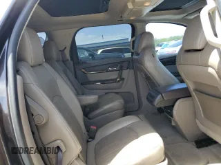 2016 GMC Acadia Denali z VIN 1GKKVTKD2GJ170221, wystawiony jako Copart lot #56759755 z przebiegiem 128 622 mil mil oraz Szkoda całkowita • Salvage title. Historia ofert i sprzedaży dostępna na DreamBid. Obrazek 11.