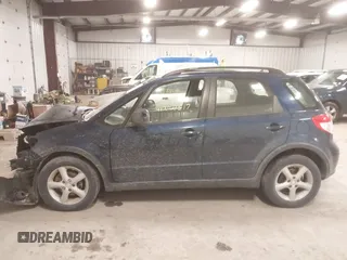 2008 Suzuki SX4 with VIN JS2YB413385107948, listed as a IAAI auction lot 41227517 with 153,163 mi miles. Bid and sale history available at carsss.com. Image 13.