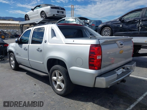 2013 Chevrolet Avalanche LT with VIN 3GNMCFE07DG379110, listed as a IAAI auction lot 41624639 with 142,871 mi miles and . Bid and sale history available at DreamBid. Image 3.