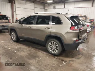 2019 Jeep Cherokee Latitude with VIN 1C4PJMCX3KD356109, listed as a IAAI auction lot 41211181 with 84,072 mi miles. Bid and sale history available at carsss.com. Image 3.