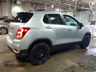 2022 Chevrolet Trax LT with VIN KL7CJPSMXNB557168, listed as a Copart auction lot 43905535 with 21,543 mi miles and Salvage Title. Bid and sale history available at carsss.com. Image 3.