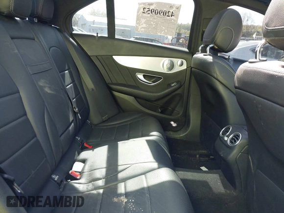 2018 Mercedes-Benz C 300 с VIN 55SWF4KB3JU273059, выставлен на аукционе IAAI как лот 42090952 с пробегом 102 407 миль миль и . История ставок и продаж доступна на DreamBid. Изображение 8.