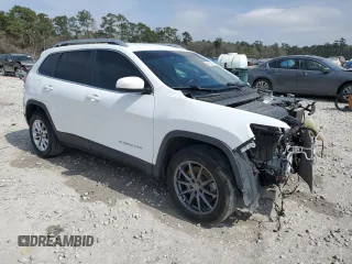2019 Jeep Cherokee Latitude with VIN 1C4PJLCBXKD344585, listed as a Copart auction lot 44620415 with 91,076 mi miles and Salvage Title. Bid and sale history available at carsss.com. Image 4.
