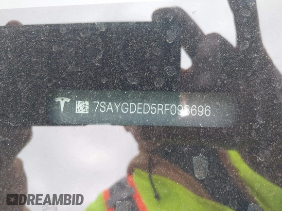 2024 Tesla Model Y с VIN 7SAYGDED5RF093696, выставлен на аукционе IAAI как лот 42061020 с пробегом 21 220 миль миль и . История ставок и продаж доступна на DreamBid. Изображение 22.