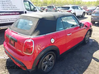 2022 MINI Convertible Cooper S with VIN WMW43DL0XN3P17472, listed as a IAAI auction lot 42050605 with 15,494 mi miles and . Bid and sale history available at DreamBid. Image 4.