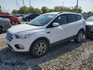 2018 Ford Escape SE z VIN 1FMCU9GD5JUD07359, wystawiony jako Copart lot #55331255 z przebiegiem 142 502 mil mil oraz Tytuł czysty. Historia ofert i sprzedaży dostępna na DreamBid. Obrazek 1.