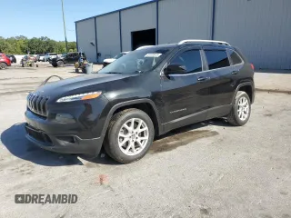 2016 Jeep Cherokee Latitude with VIN 1C4PJLCS5GW190282, listed as a Copart auction lot 55102675 with 131,048 mi miles and Salvage title. Bid and sale history available at DreamBid. Image 1.