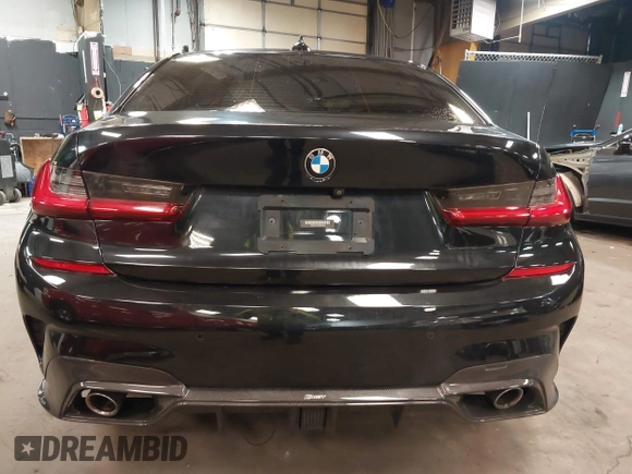 2021 BMW 3 Series 330i xDrive with VIN 3MW5R7J05M8B48303, listed as a IAAI auction lot 41996026 with 47,636 mi miles. Bid and sale history available at carsss.com. Image 17.