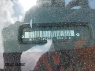 2002 GMC Savana z VIN 1GDFG65R221108418, wystawiony jako Copart lot #51793385 z przebiegiem 150 466 mil mil oraz Szkoda całkowita • Salvage title. Historia ofert i sprzedaży dostępna na DreamBid. Obrazek 13.