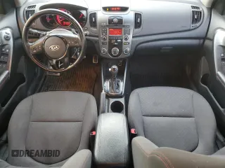2013 Kia Forte SX с VIN KNAFW4A35D5668438, выставлен на аукционе Copart как лот 76754204 с пробегом 131 950 миль миль и Списание • Salvage title. История ставок и продаж доступна на DreamBid. Изображение 8.