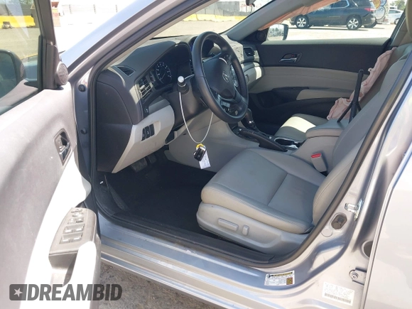 2016 Acura ILX with VIN 19UDE2F37GA006111, listed as a IAAI auction lot 42097253 with 77,698 mi miles and . Bid and sale history available at DreamBid. Image 5.