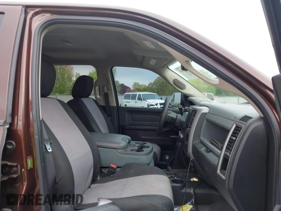 2015 Ram 2500 Tradesman with VIN 3C6TR5CT2FG500792, listed as a IAAI auction lot 42108585 with 113,216 mi miles. Bid and sale history available at carsss.com. Image 5.