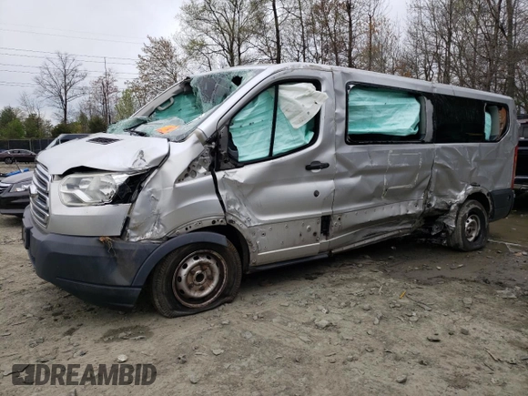 2015 Ford Transit XL z VIN 1FBZX2ZM4FKB05310, wystawiony jako Copart lot #50868425 z przebiegiem 213 960 mil mil oraz Szkody całkowita. Historia ofert i sprzedaży dostępna na DreamBid. Obrazek 1.