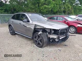 2024 Mercedes-Benz GLC 300 z VIN W1NKM4HB4RF103922, wystawiony jako IAAI lot #42409332 z przebiegiem 21 590 mil mil oraz . Historia ofert i sprzedaży dostępna na DreamBid. Obrazek 1.