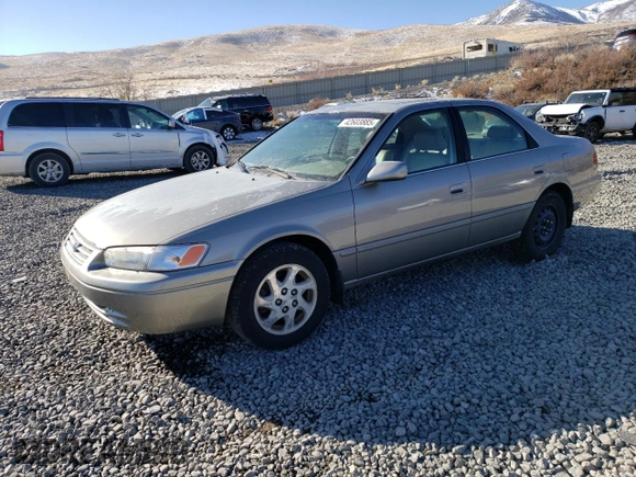 1998 Toyota Camry LE z VIN JT2BF28K9W0118817, wystawiony jako Copart lot #42603885 z przebiegiem 45 808 mil mil oraz Czysty tytuł • Clean title. Historia ofert i sprzedaży dostępna na DreamBid. Obrazek 1.