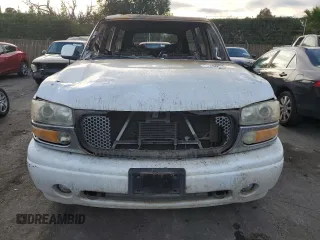 2003 GMC Yukon XL Denali with VIN 1GKFK66UX3J327011, listed as a Copart auction lot 87629095 with 0 mi miles and Non Repairable. Bid and sale history available at carsss.com. Image 5.